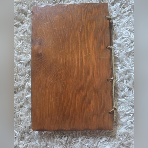 Vintage 1939 Just Cocktails Wood Covered Recipe Book & Art - Picture 9 of 9